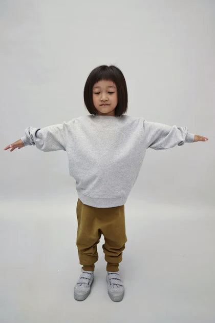 Gray Label -Dropped Shoulder Sweatshirt aus 100 % Biobaumwolle in Grey Melange