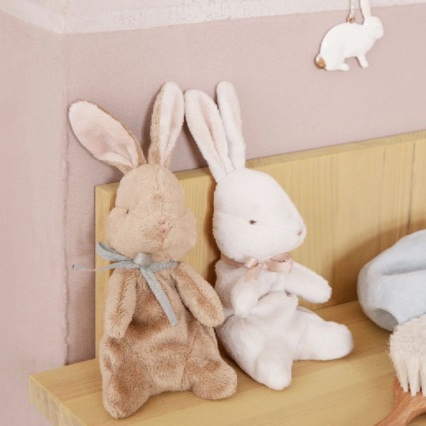 Maileg - Mein erste Hase off White in einer Geschenkbox  in Mint