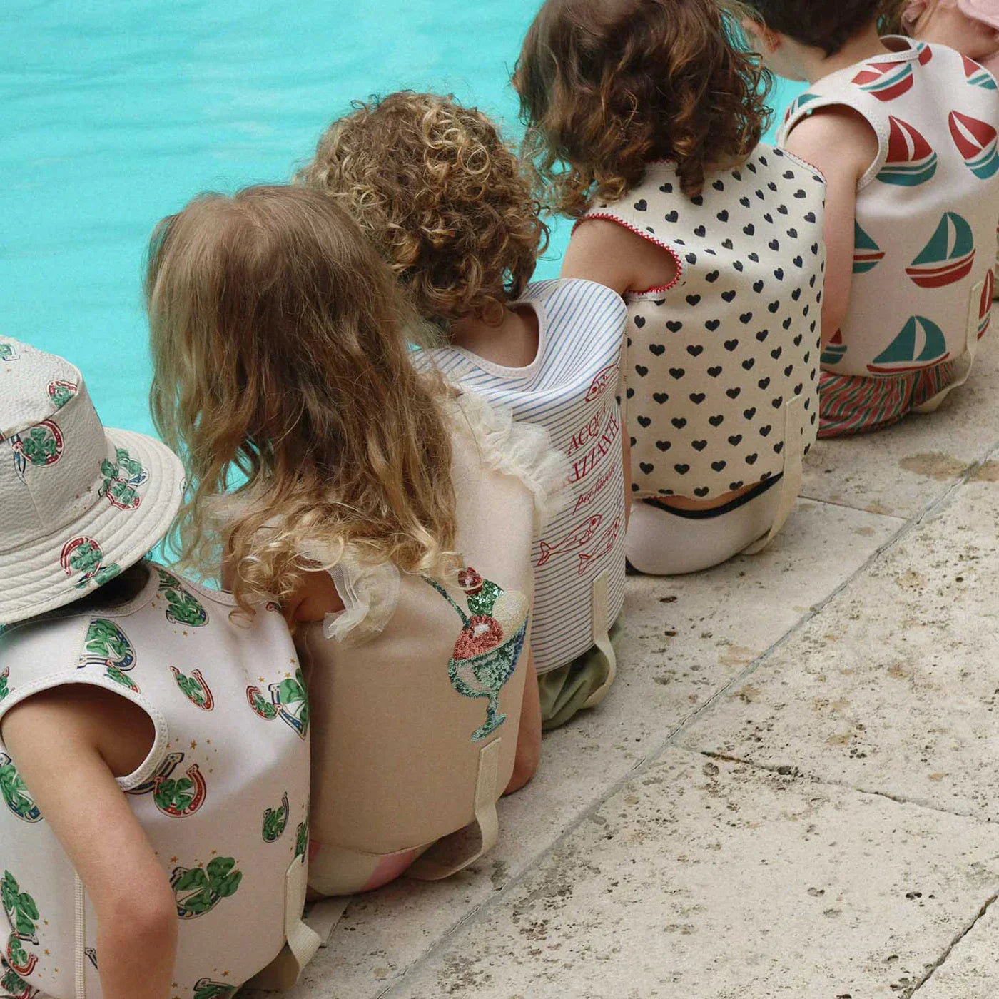Konges Slojd - Schwimmweste Beige mit blauen Herzen