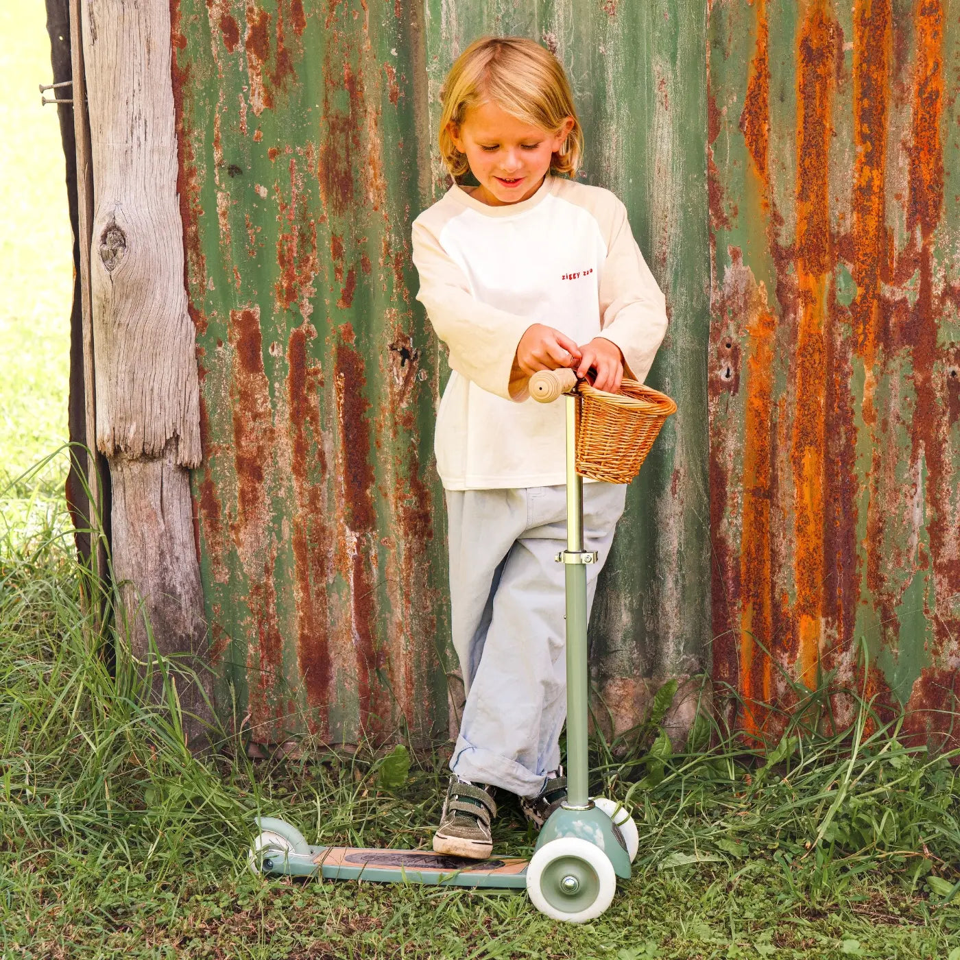 Banwood - Kinderroller Scooter in Forest Grün