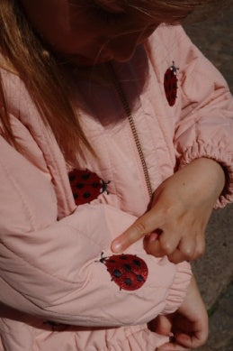 Konges Sløjd - Juno Bomber Jacke  in Rose mit Marienkäfer