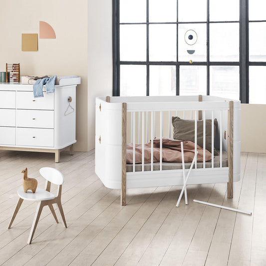 Oliver Furniture Wood Mini + Babybett in weiss/eiche ohne Umbau