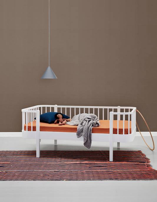 Oliver Furniture Wood Junior Bettsofa - Weiß