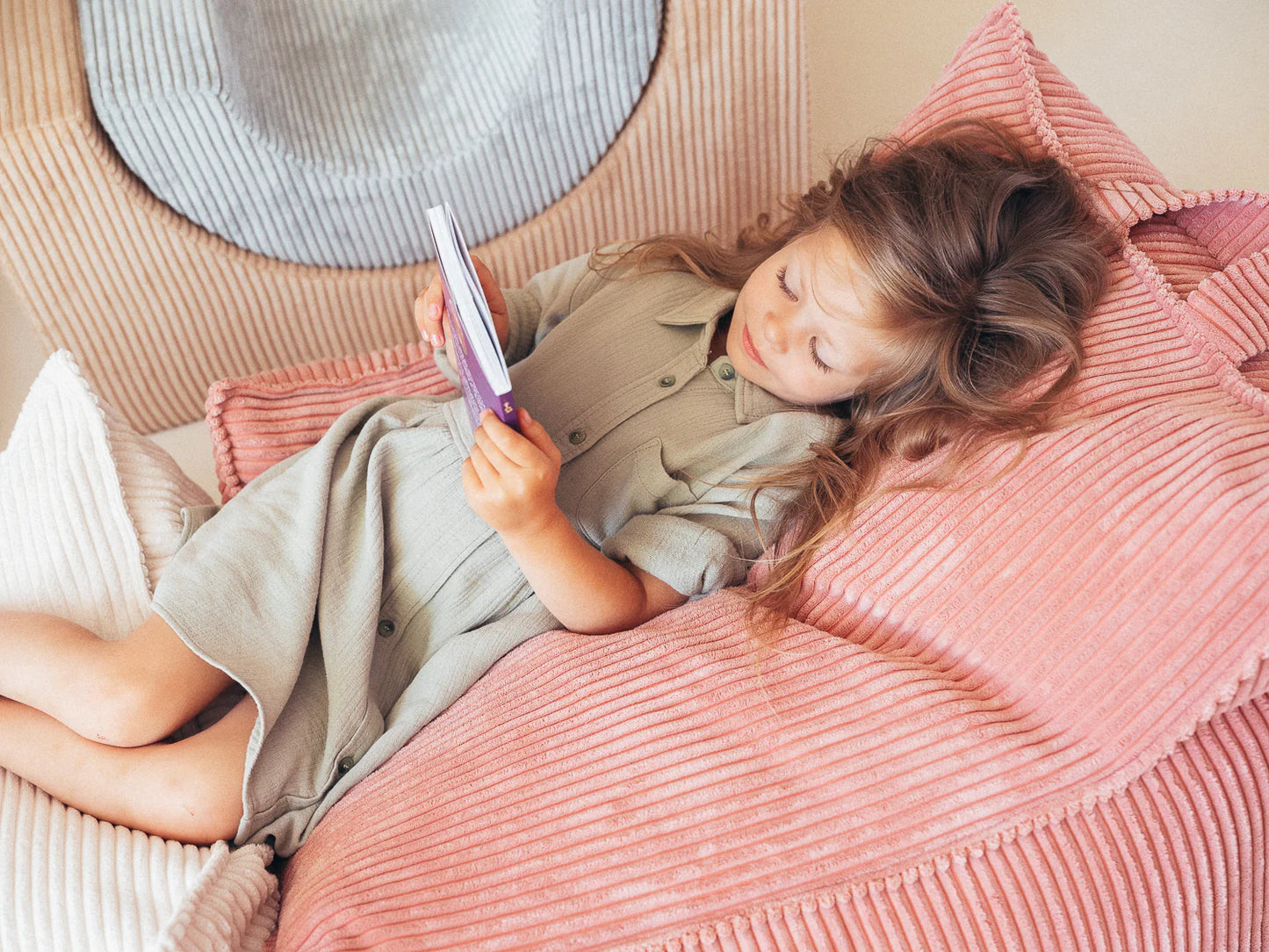 Wigiwama- Pink Mousse  Beanbags Chair / Sitzsessel aus Cord